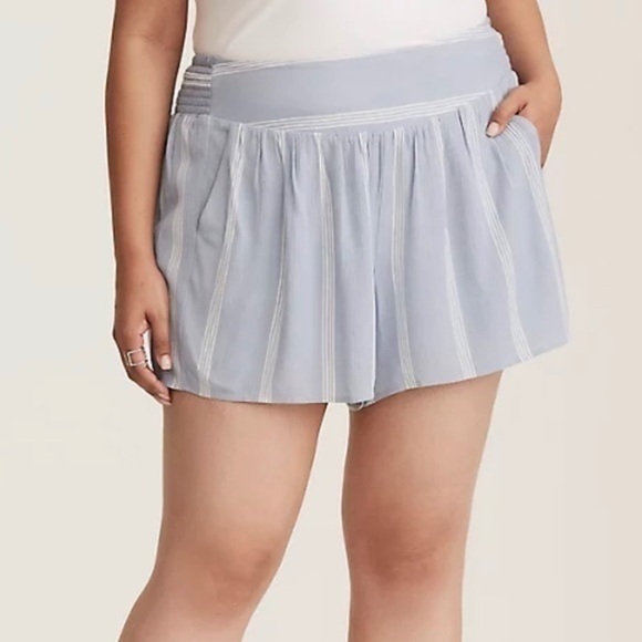 TORRID BLUE & WHITE STRIPED GAUZE  SMOCKED SHORTS - Picture 3 of 7